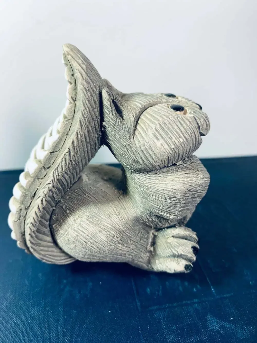 Grey Squirrel Happy figure Artesania